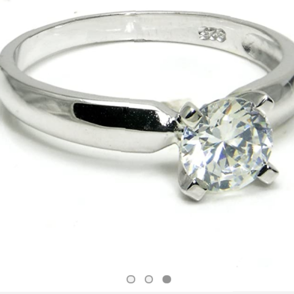 Gorgeous 925 🌼 Sterling Silver Ring
